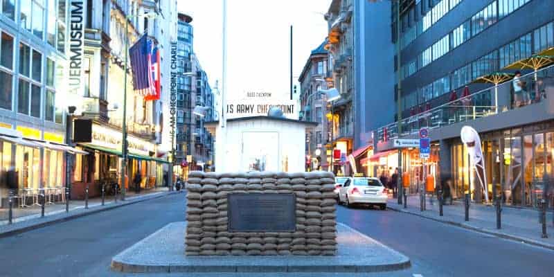 Checkpoint Charlie cosa visitare a berlino