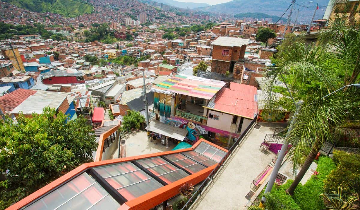 Escaleras Electricas Comuna 13 Medellin